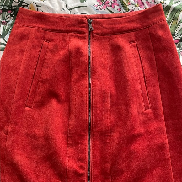 BCBGMAXAZRIA Faux Suede Mini Skirt - Picture 5 of 7